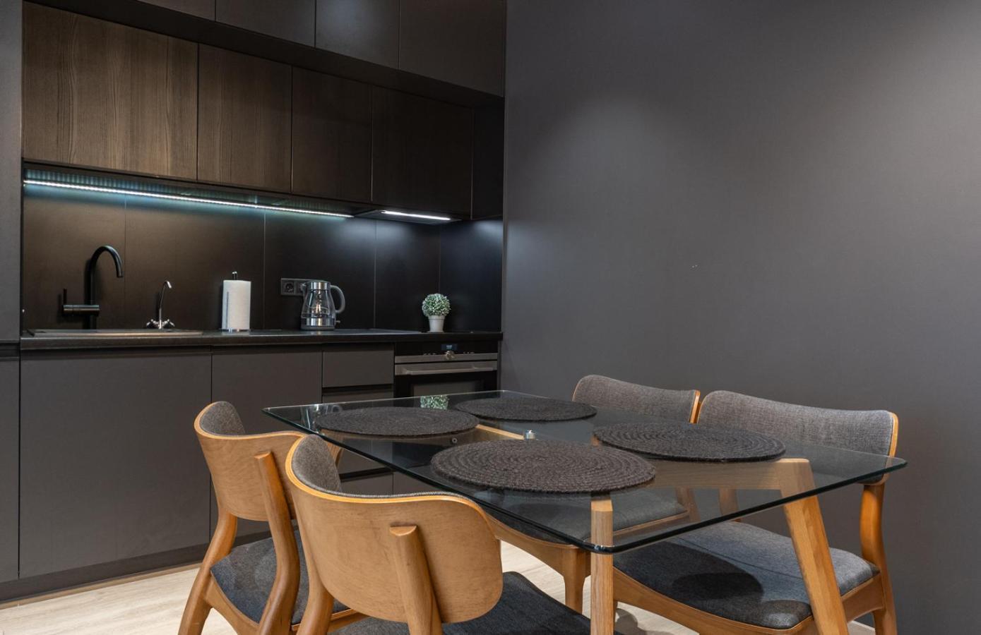 Royal Tower Residence Big Vip Apartment In Center Floor 27 Kiev Eksteriør billede