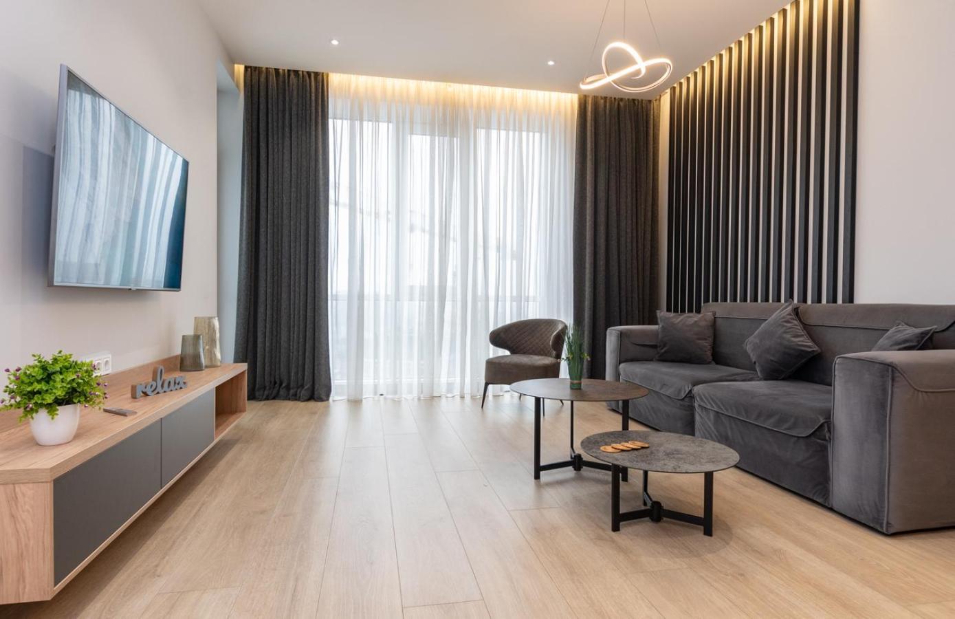 Royal Tower Residence Big Vip Apartment In Center Floor 27 Kiev Eksteriør billede