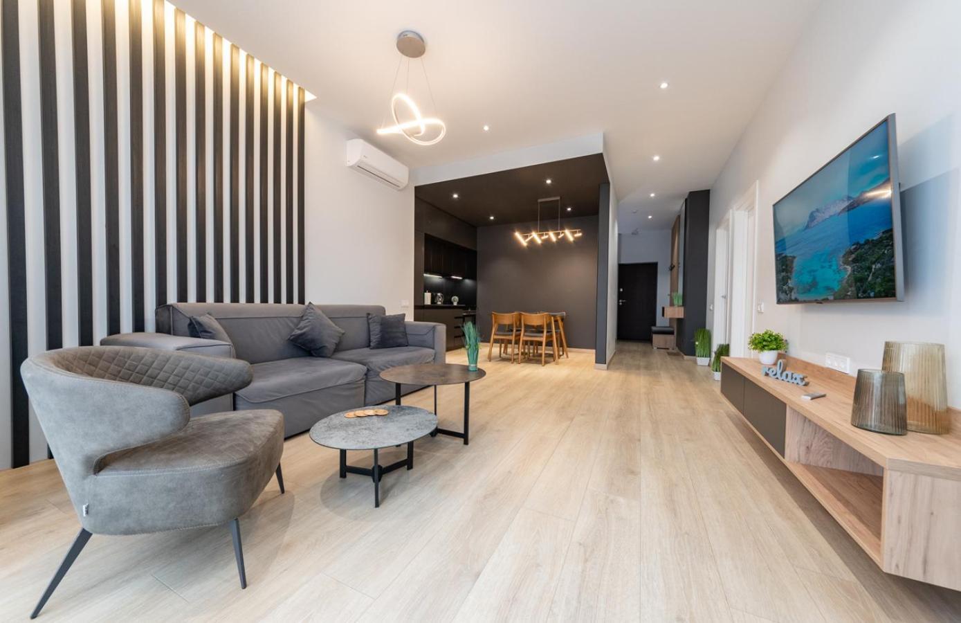 Royal Tower Residence Big Vip Apartment In Center Floor 27 Kiev Eksteriør billede