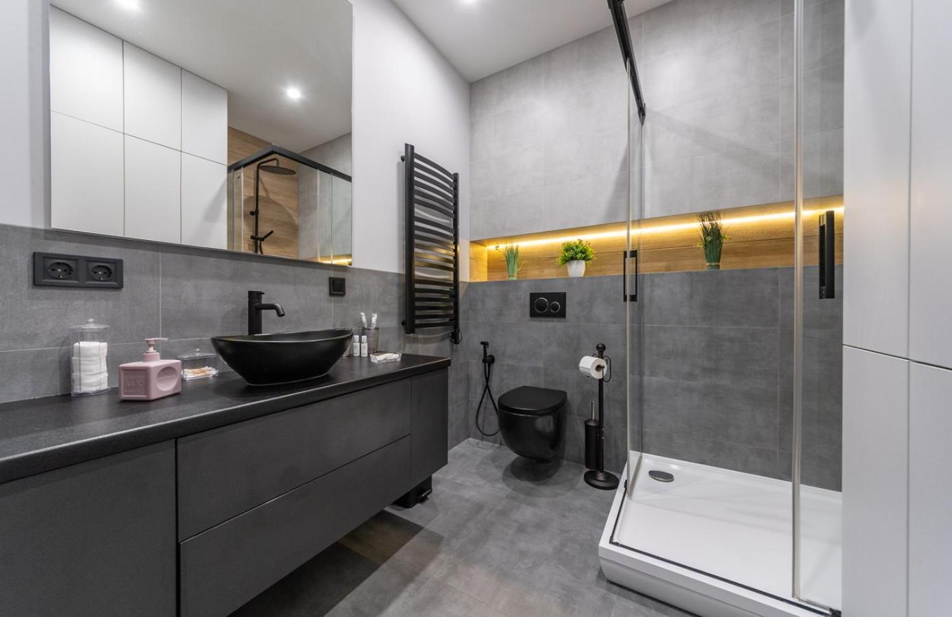 Royal Tower Residence Big Vip Apartment In Center Floor 27 Kiev Eksteriør billede