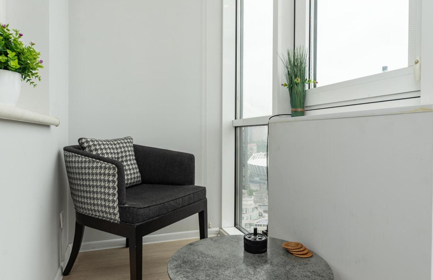 Royal Tower Residence Big Vip Apartment In Center Floor 27 Kiev Eksteriør billede