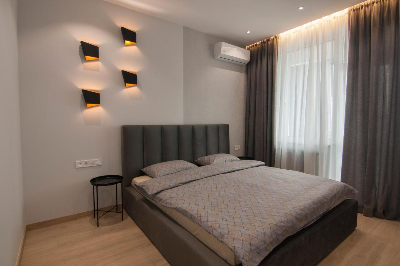 Royal Tower Residence Big Vip Apartment In Center Floor 27 Kiev Eksteriør billede
