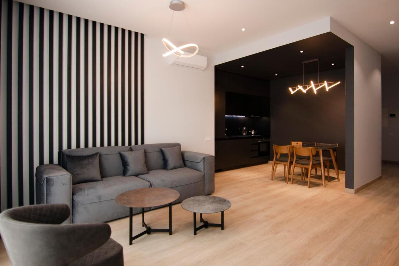 Royal Tower Residence Big Vip Apartment In Center Floor 27 Kiev Eksteriør billede