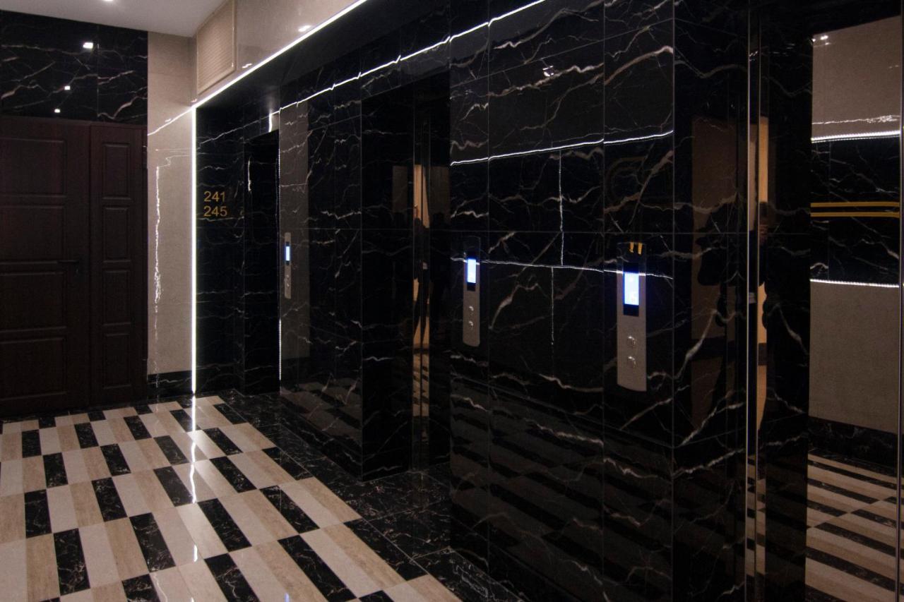 Royal Tower Residence Big Vip Apartment In Center Floor 27 Kiev Eksteriør billede