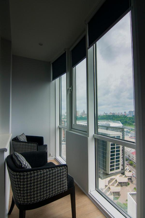 Royal Tower Residence Big Vip Apartment In Center Floor 27 Kiev Eksteriør billede
