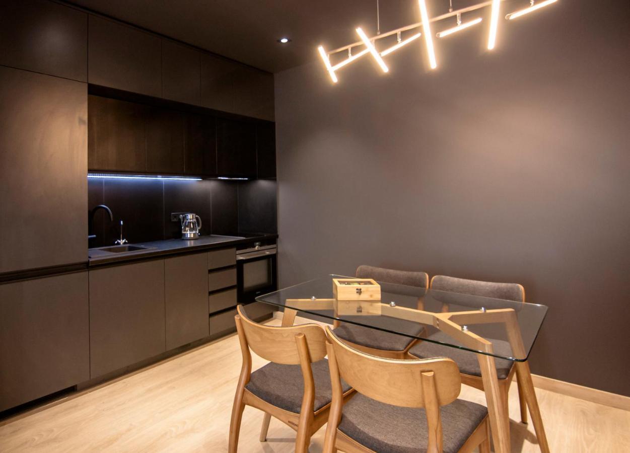 Royal Tower Residence Big Vip Apartment In Center Floor 27 Kiev Eksteriør billede